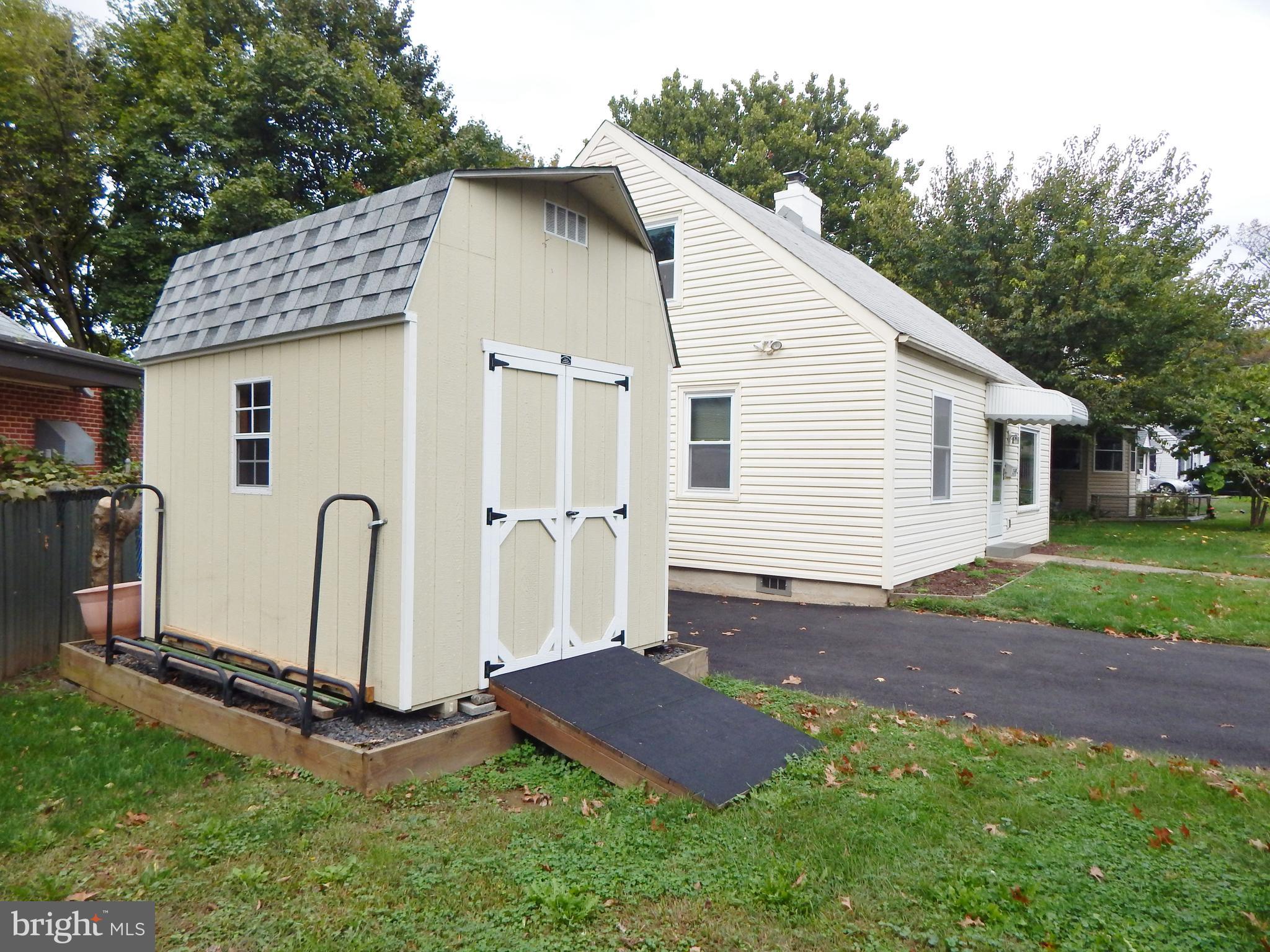 2349 Woodland Road Abington, PA 19001 - Photo 17 of 18