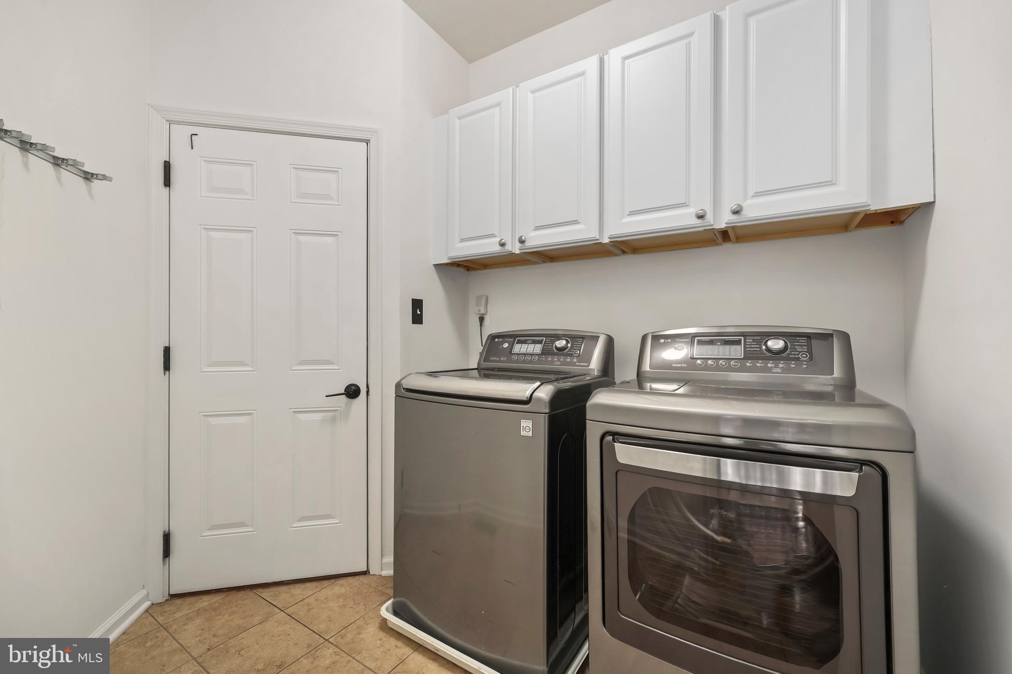 4954 Pebble Run Road Warrenton, VA 20187 - Photo 19 of 67 laundry room on main level