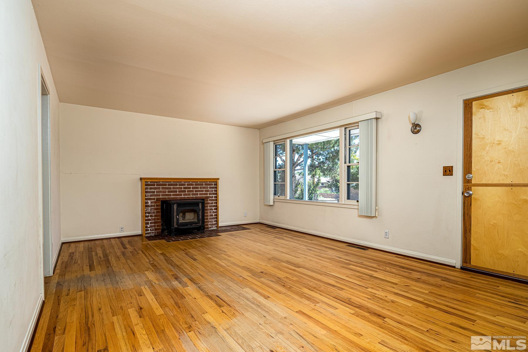 1845 Carter Drive Reno, NV 89509 - Photo 7 of 20 Photo 7