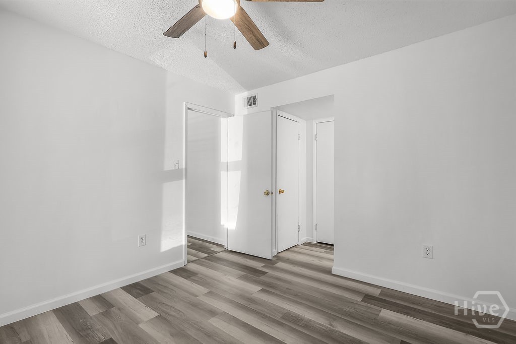 401 North Cromwell Road, Unit T1 Savannah, GA 31410 - Photo 26 of 36