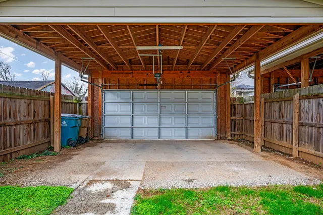 a view of a garage