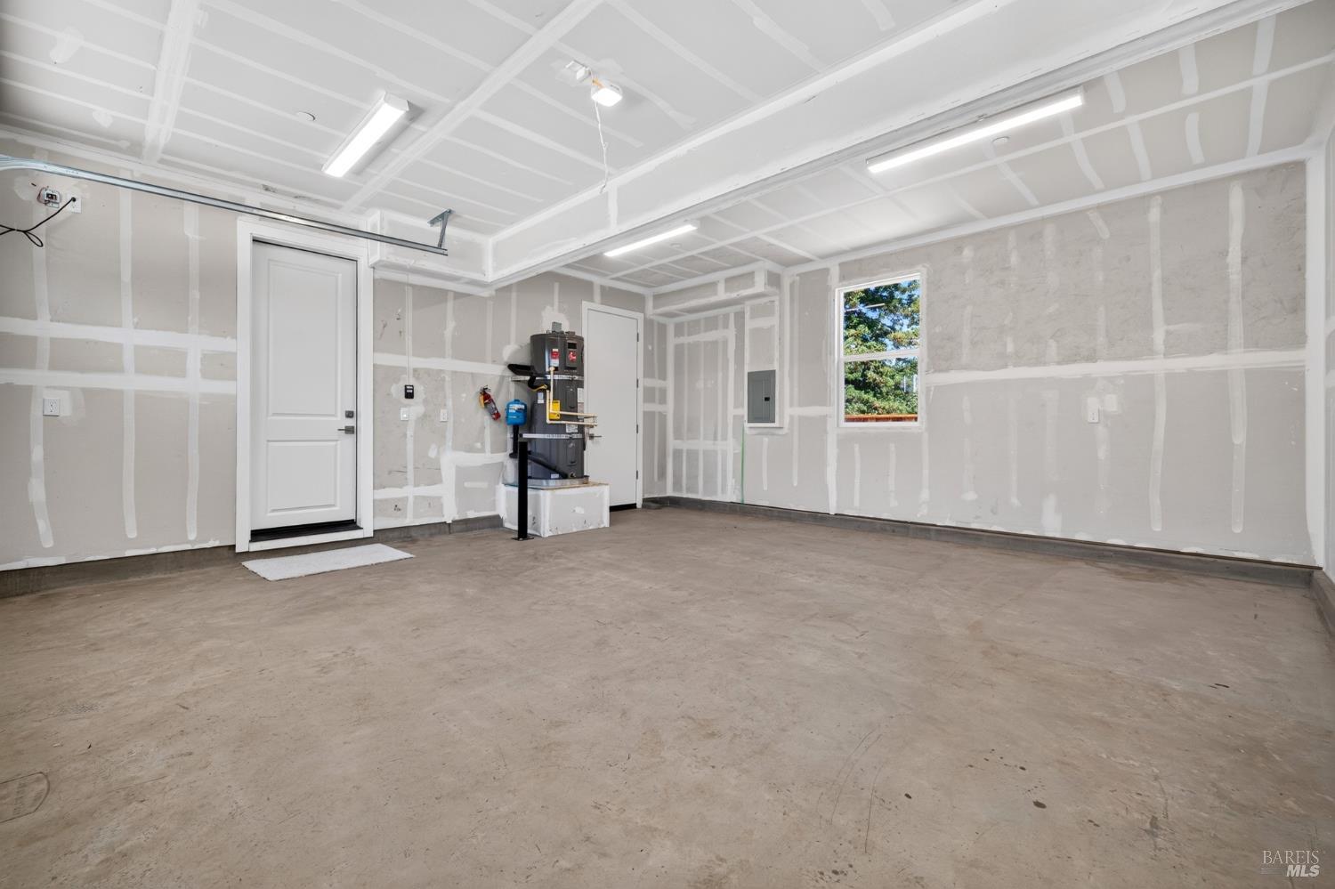2446 Linwood Avenue Santa Rosa, CA 95404 - Photo 21 of 58 Gallery Image 21