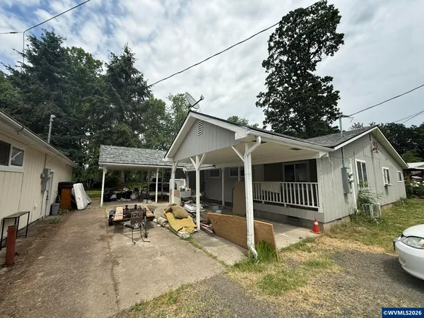 $375,000 | 3711-3713 Earl Avenue Northeast, Albany, OR 97322