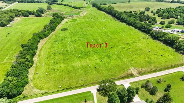 $375,000 | 20-ac East 1700 Road, Baldwin City, KS 66006