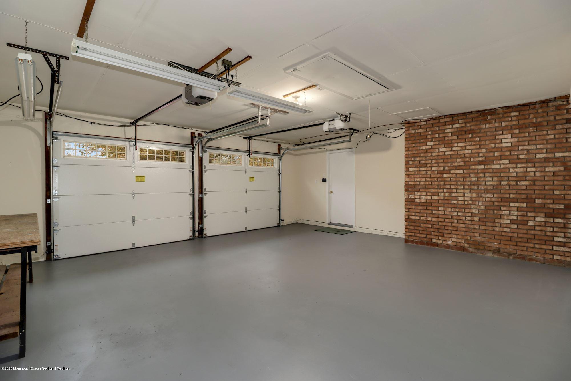 22 Collingwood Road Marlboro, NJ 07746 - Photo 23 of 37 020_22_Collingwood_Rd_314419_586556