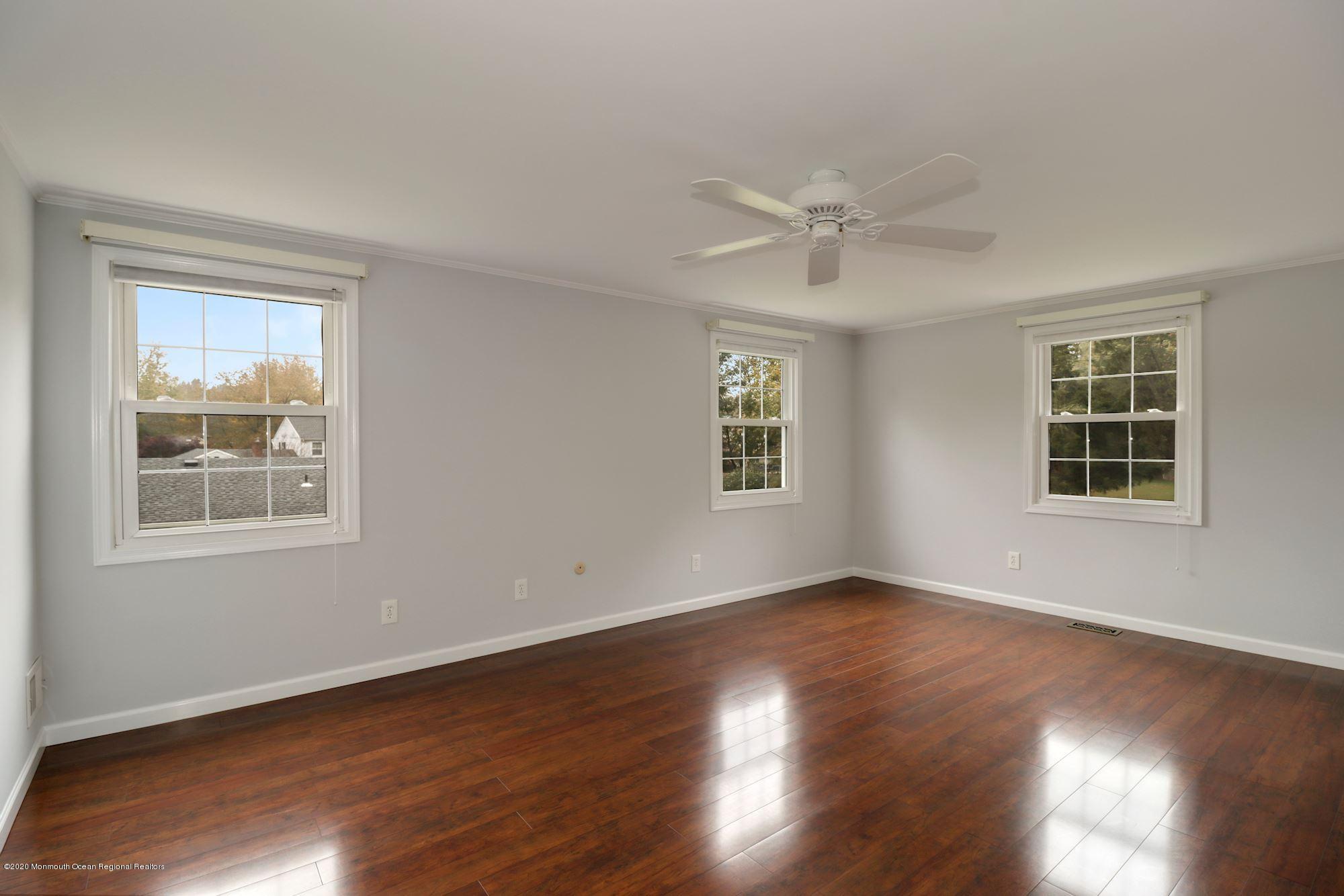 22 Collingwood Road Marlboro, NJ 07746 - Photo 28 of 37 025_22_Collingwood_Rd_314419_586556