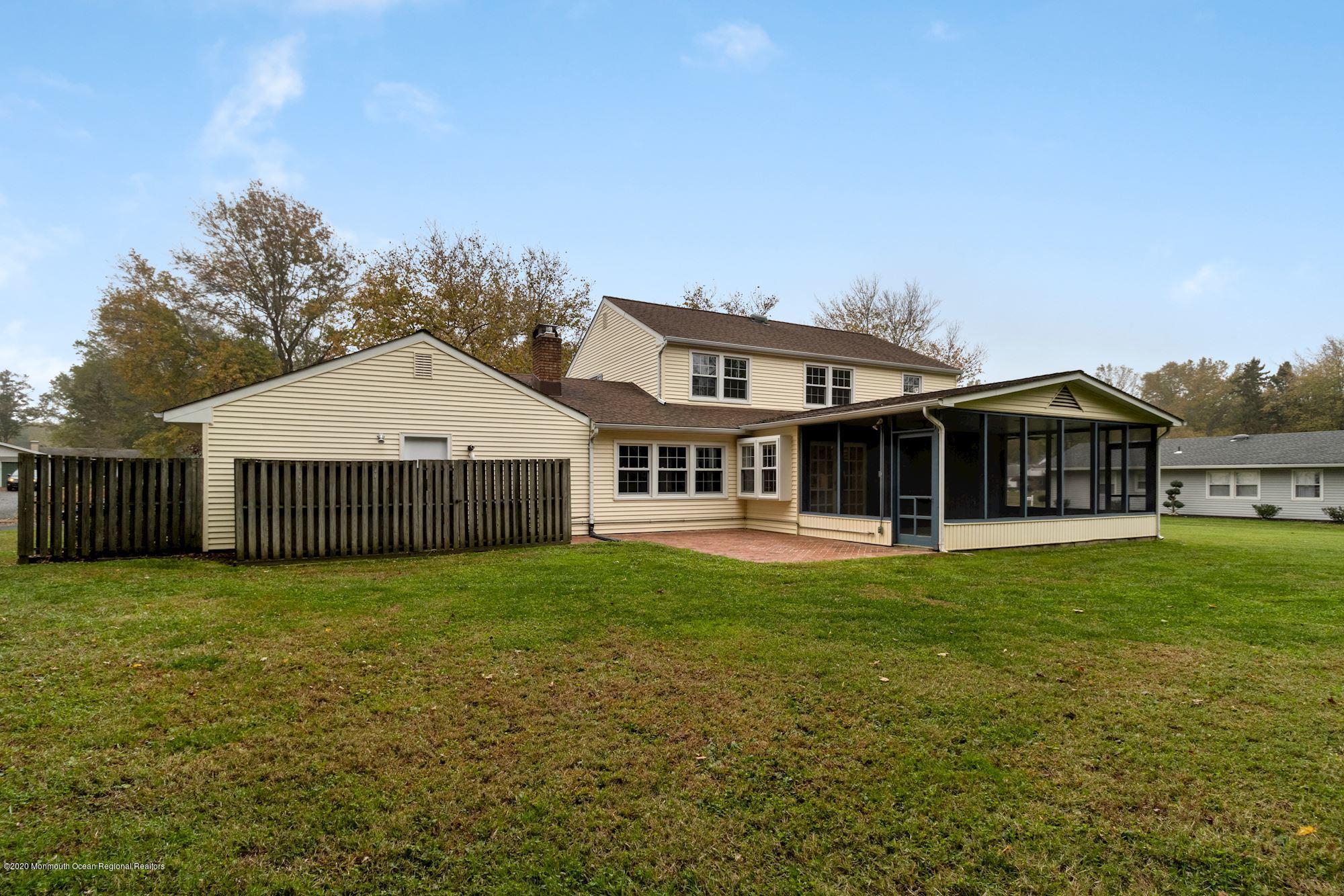 22 Collingwood Road Marlboro, NJ 07746 - Photo 35 of 37 032_22_Collingwood_Rd_314419_586556