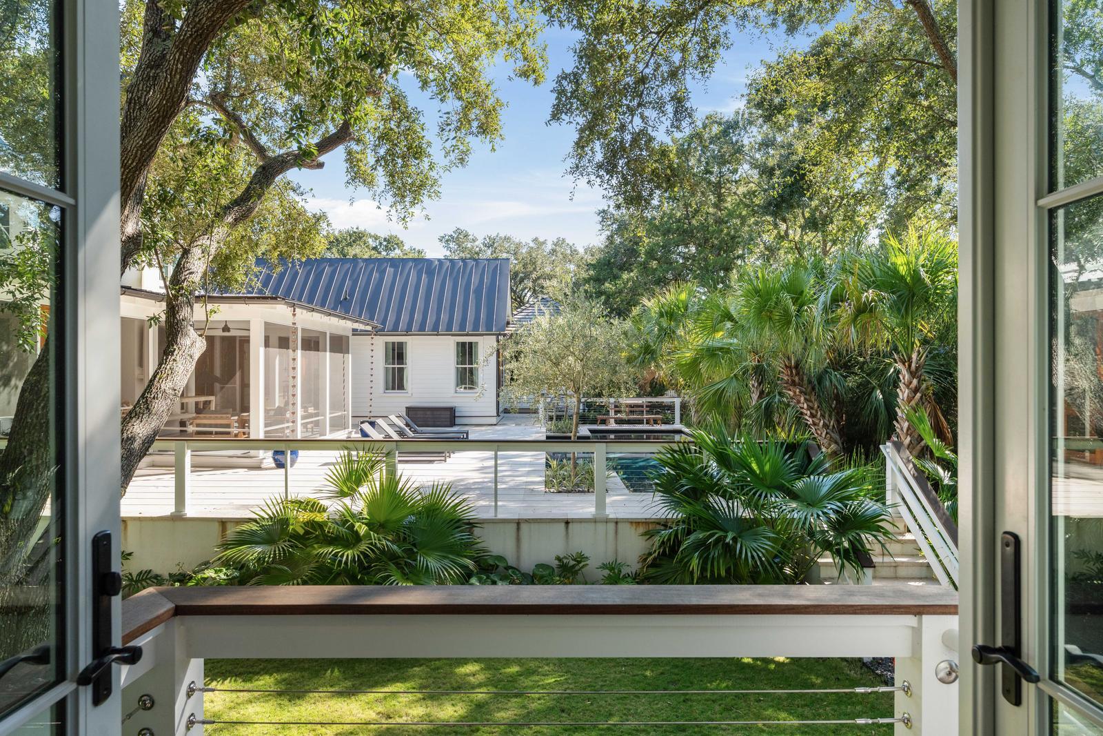 2808 Brooks Street Sullivans Island, SC 29482 - Photo 39 of 108 43