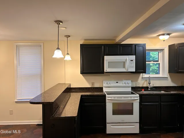 $262,000 | 2332 Turner Avenue, Schenectady, NY 12306