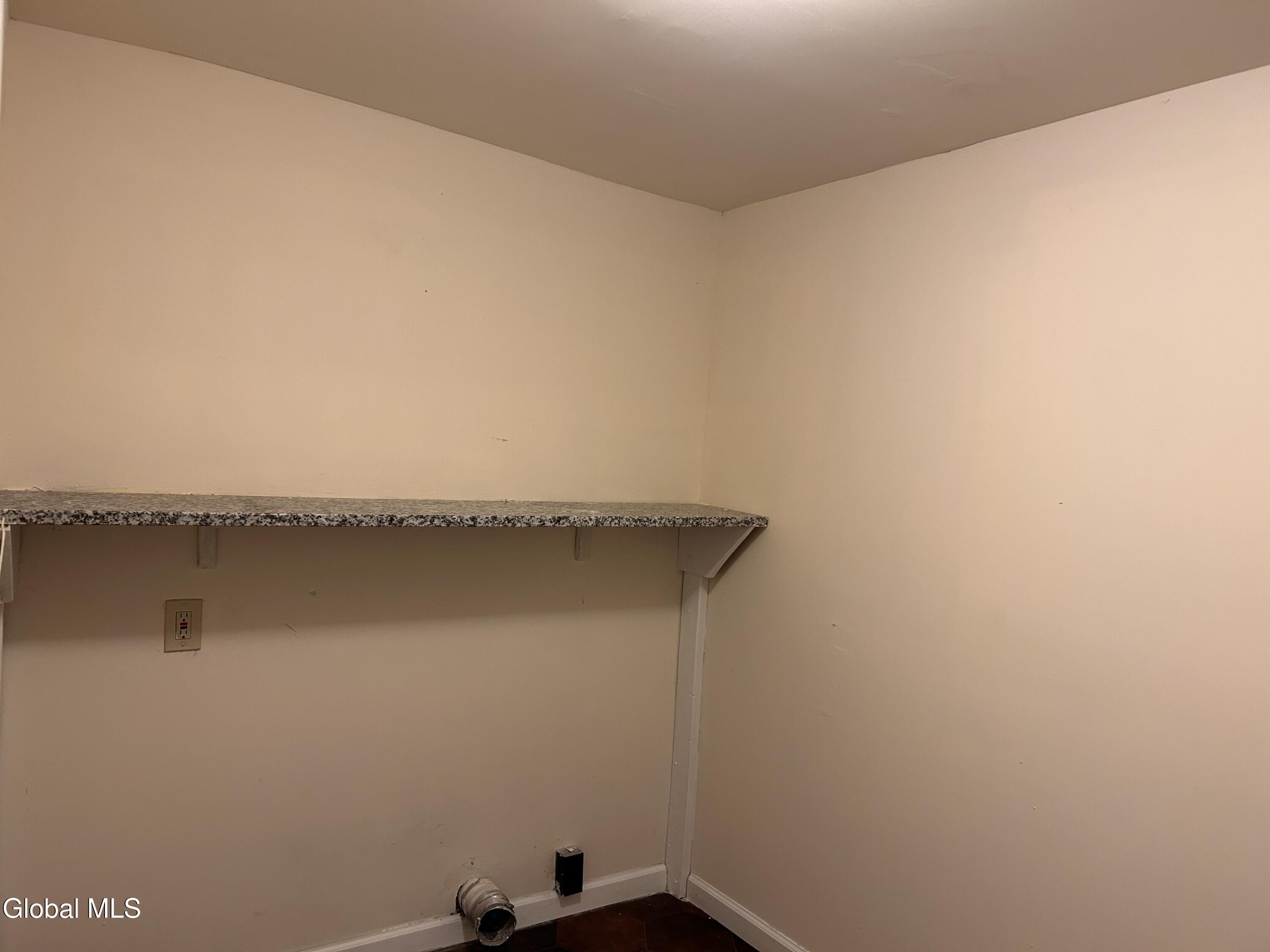 2332 Turner Avenue Schenectady, NY 12306 - Photo 38 of 41 IMG_3364