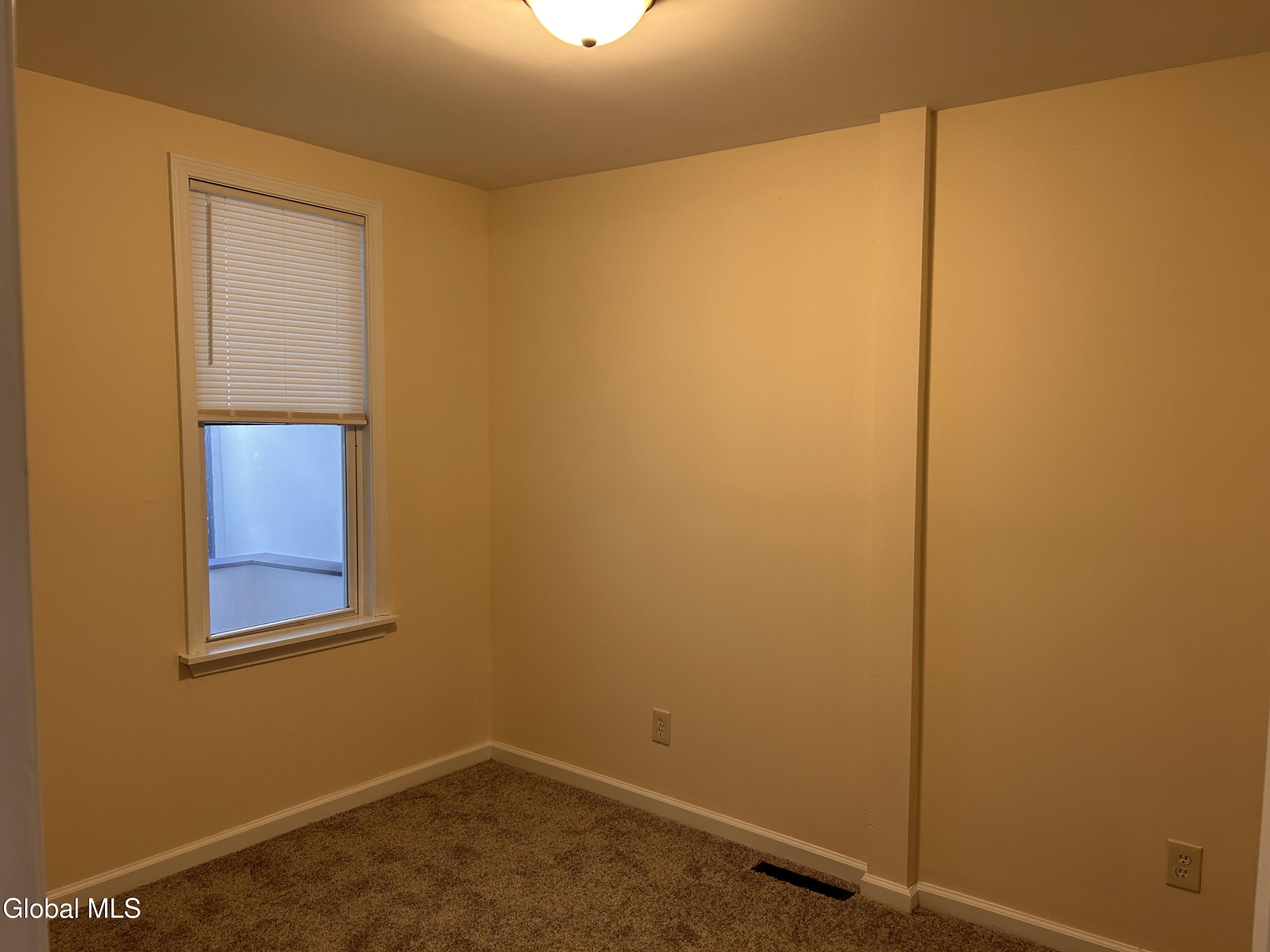 2332 Turner Avenue Schenectady, NY 12306 - Photo 39 of 41 IMG_3352