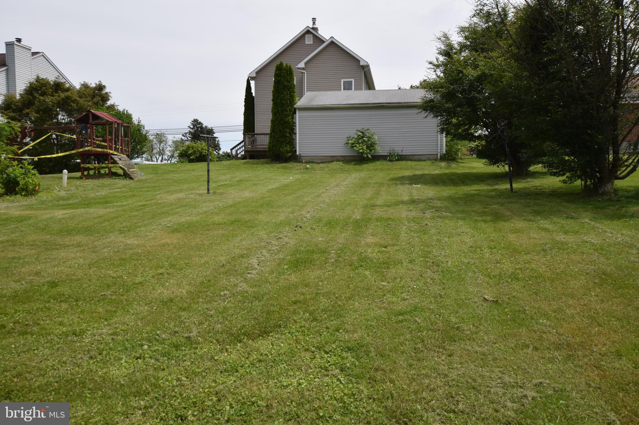 4144 Upper Beckleysville Road Hampstead, MD 21074 - Photo 25 of 29 Back Yard