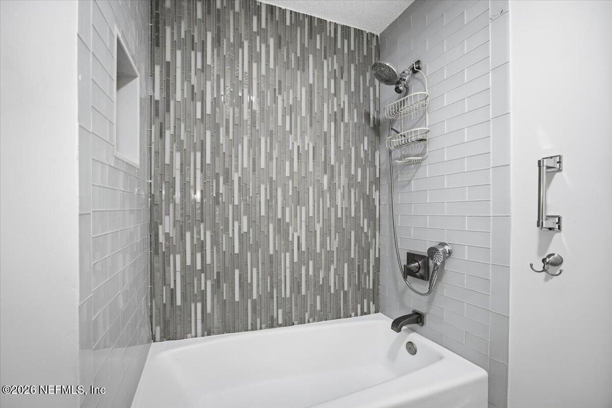 7 Fishermans Cove Road Ponte Vedra Beach, FL 32082 - Photo 13 of 24 Guest Bathroom