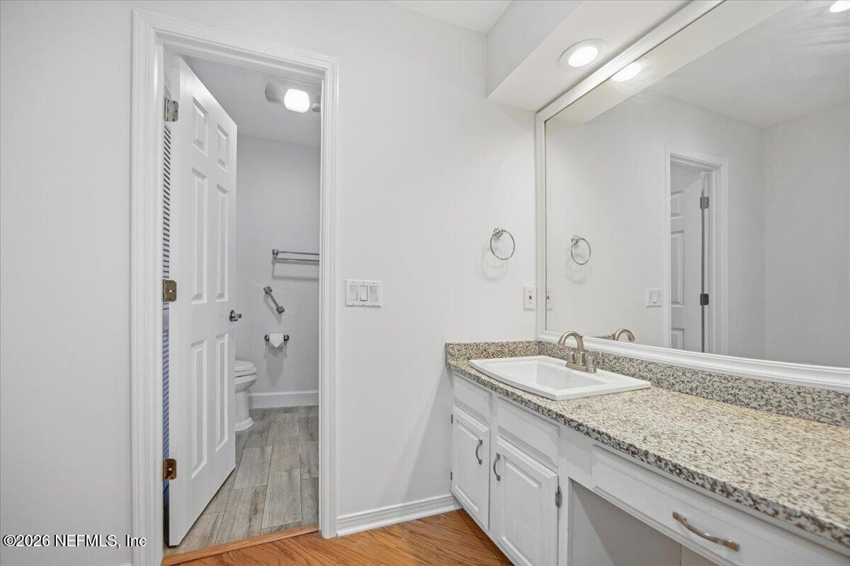 7 Fishermans Cove Road Ponte Vedra Beach, FL 32082 - Photo 14 of 24 Guest Bathroom