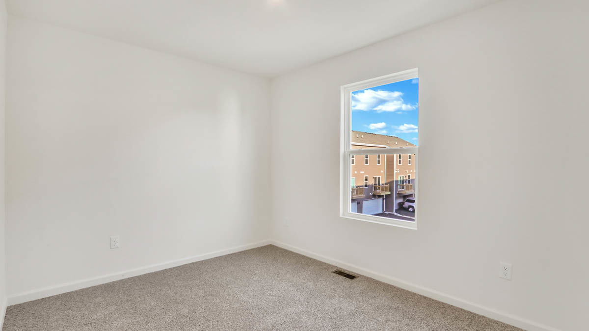 6510 Linden Trail, Unit C Wonder Lake, IL 60097 - Photo 20 of 24 an empty room with windows