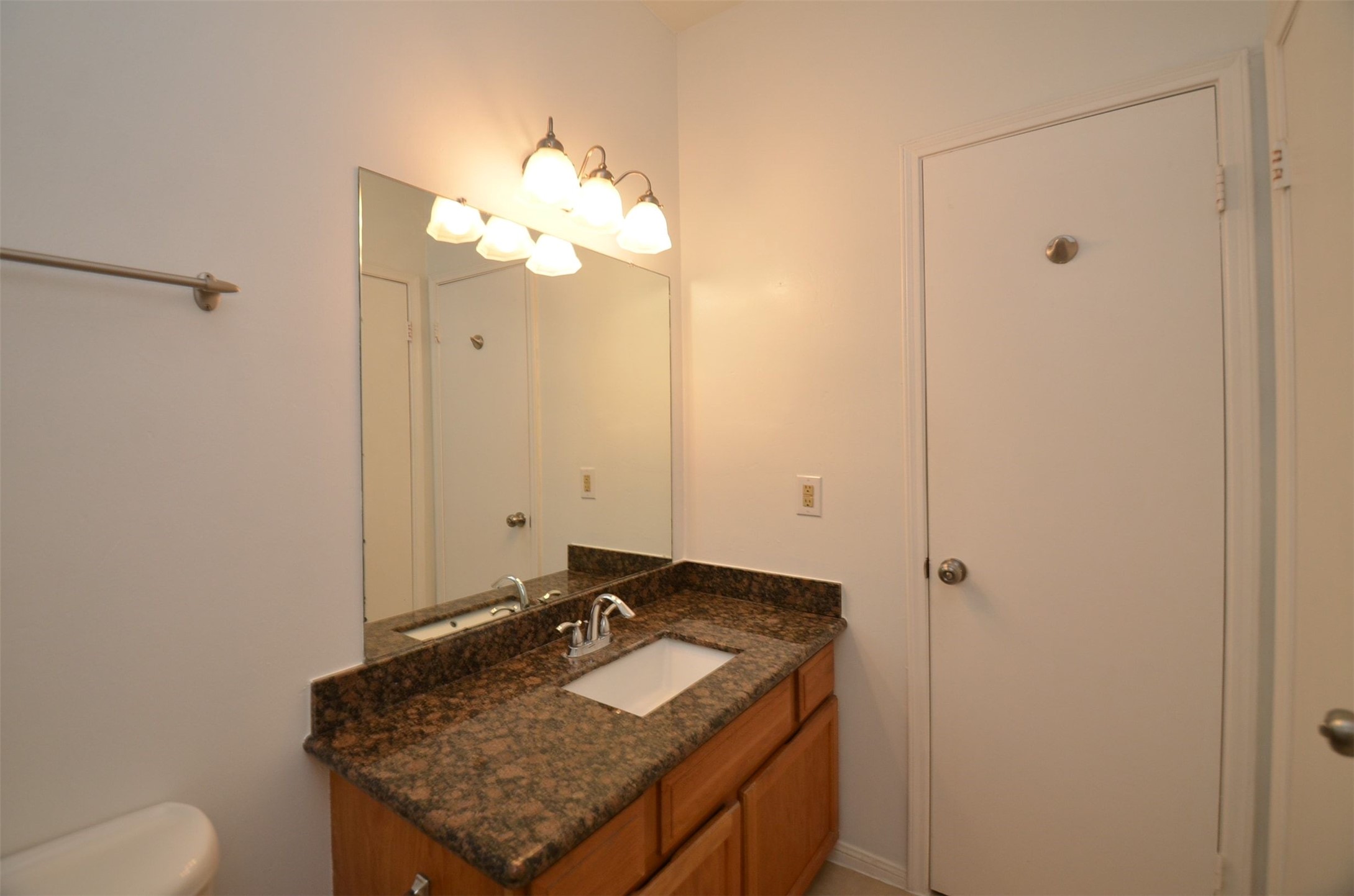 3800 Tanglewilde Street, Unit 109 Houston, TX 77063 - Photo 32 of 48