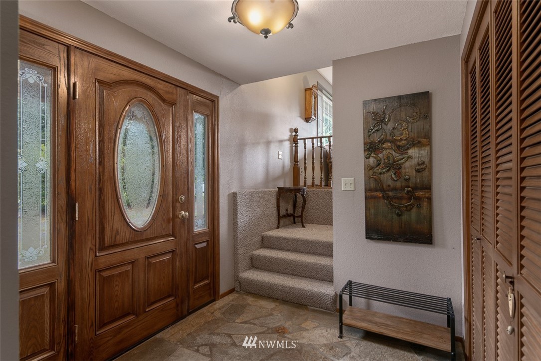 7010 Dahlberg Road Ferndale, WA 98248 - Photo 4 of 17 Gallery Image 4
