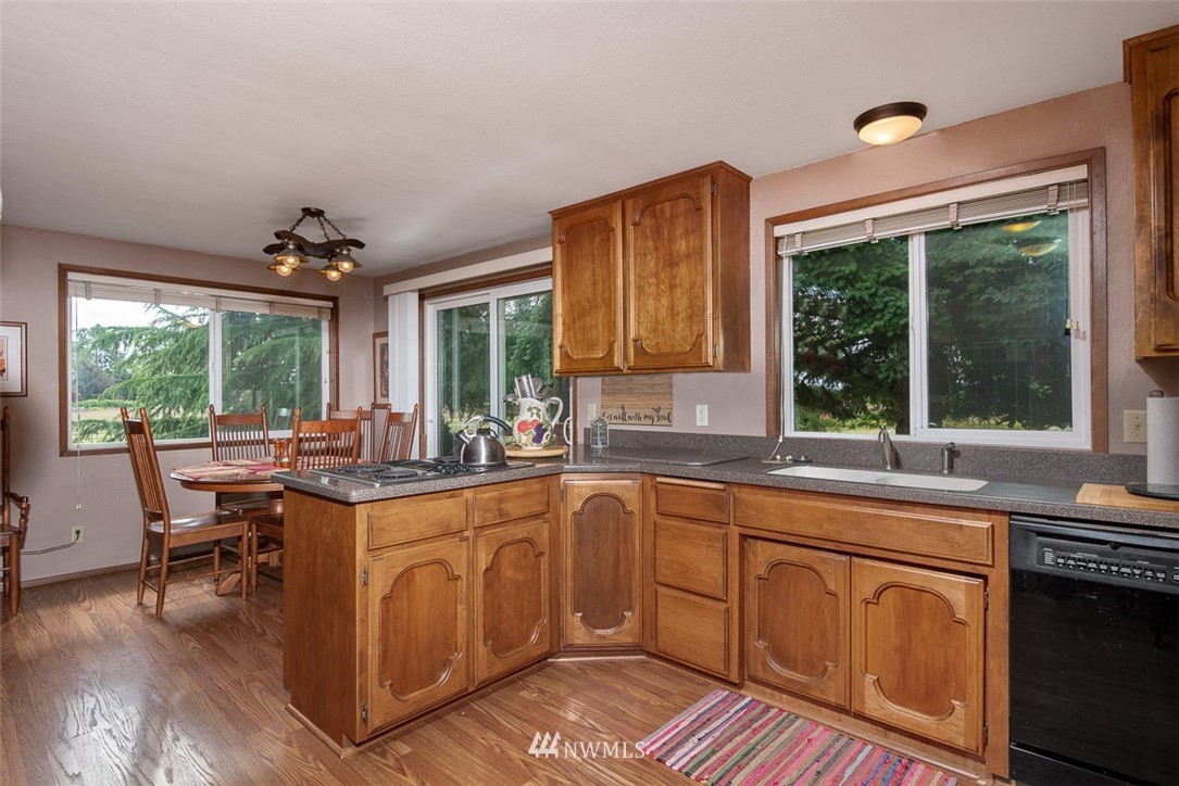 7010 Dahlberg Road Ferndale, WA 98248 - Photo 7 of 17 Gallery Image 7