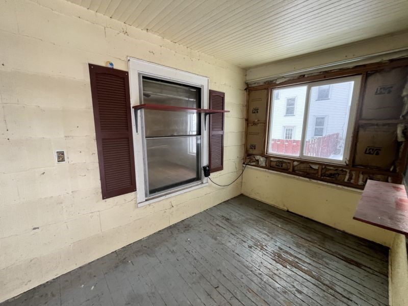 112 West Main Street Manchester, NY 14548 - Photo 11 of 15
