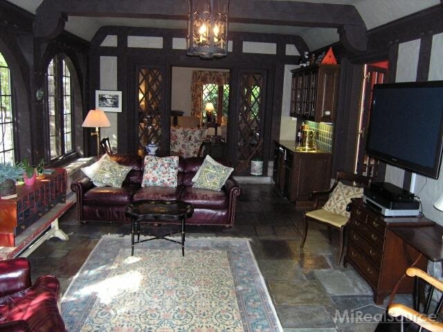 79 Cloverly Road Grosse Pointe Farms, MI 48236 - Photo 8 of 30