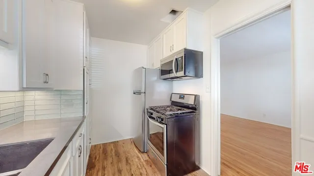 $2,195 | 11284 Montana Avenue, Unit 12, Los Angeles, CA 90049