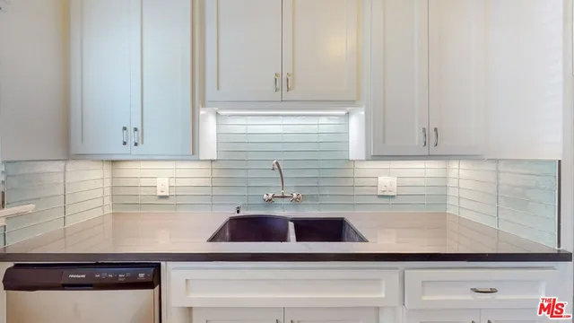 $2,195 | 11284 Montana Avenue, Unit 12, Los Angeles, CA 90049