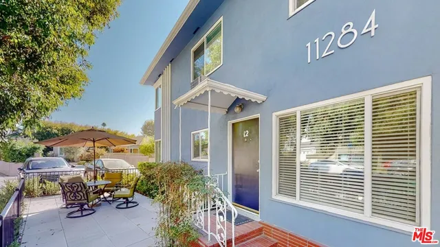 $2,195 | 11284 Montana Avenue, Unit 12, Los Angeles, CA 90049
