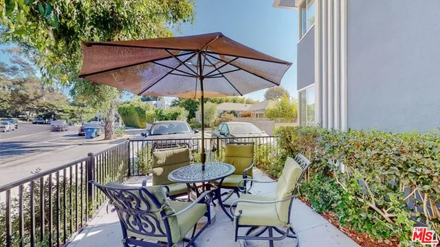 $2,195 | 11284 Montana Avenue, Unit 12, Los Angeles, CA 90049