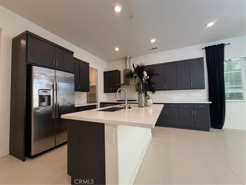 802 Beacon Irvine, CA 92618 - Photo 6 of 28