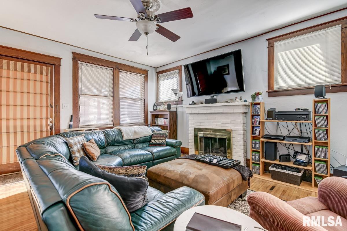 1929 North 7th Street Springfield, IL 62702 - Photo 5 of 30