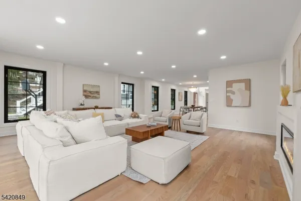 $2,498,000 | 84 Maple Street, Millburn, NJ 07041