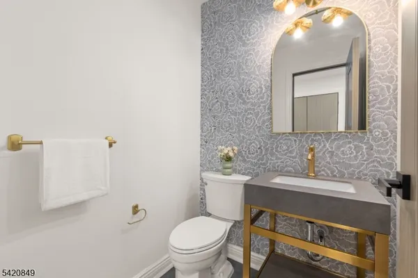 $2,498,000 | 84 Maple Street, Millburn, NJ 07041