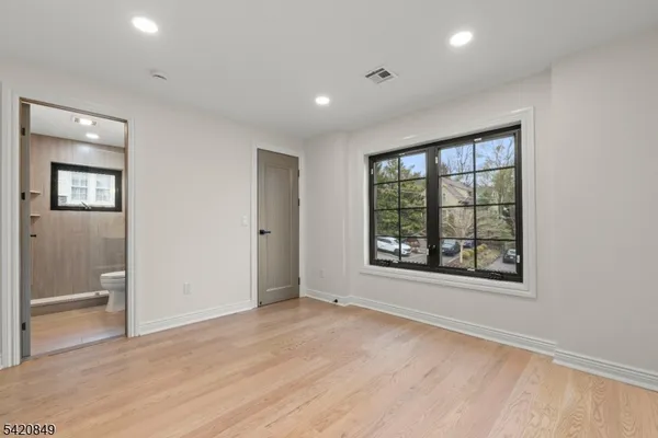 $2,498,000 | 84 Maple Street, Millburn, NJ 07041