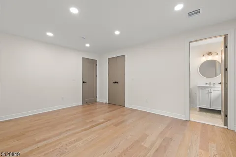 $2,498,000 | 84 Maple Street, Millburn, NJ 07041