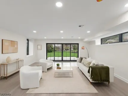 $2,498,000 | 84 Maple Street, Millburn, NJ 07041