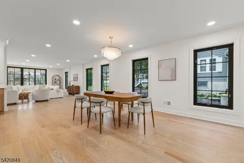 $2,498,000 | 84 Maple Street, Millburn, NJ 07041