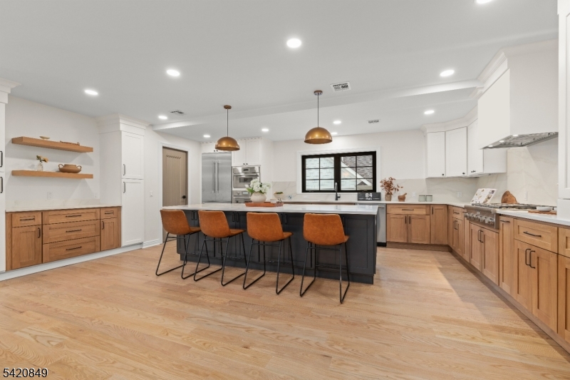 84 Maple Street Millburn, NJ 07041 - Photo 5 of 49