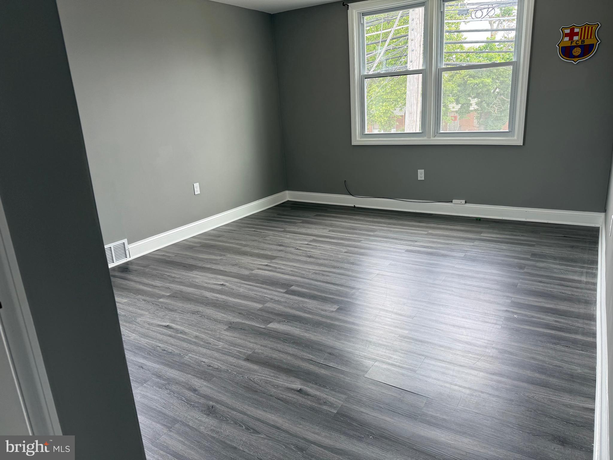 876 Whitehorse Mercerville Road Hamilton, NJ 08610 - Photo 7 of 10