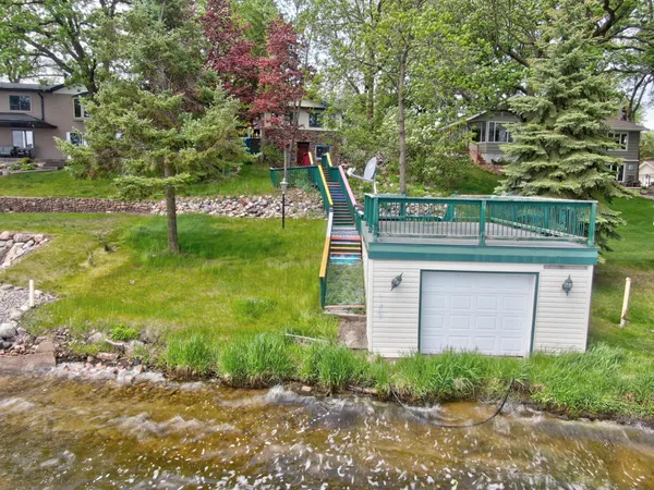 $630,000 | 7590 Isaak Avenue Northwest, Annandale, MN 55302