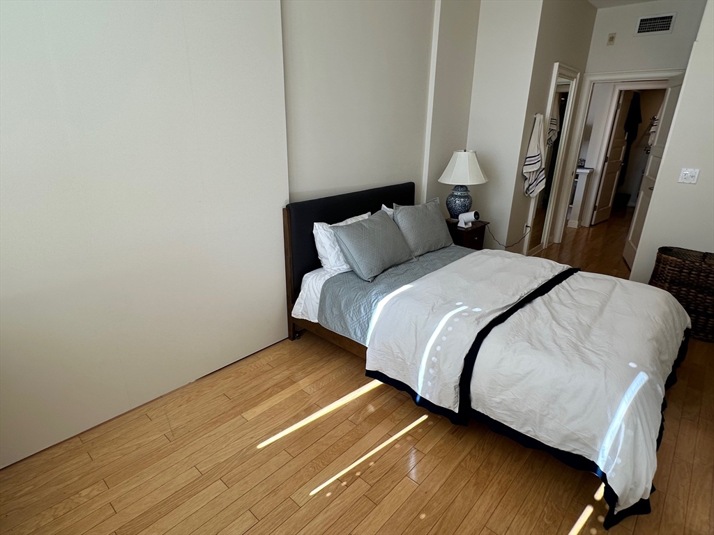 160 Commonwealth Avenue, Unit 704 Boston, MA 02116 - Photo 15 of 20