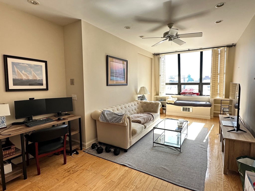 160 Commonwealth Avenue, Unit 704 Boston, MA 02116 - Photo 4 of 20