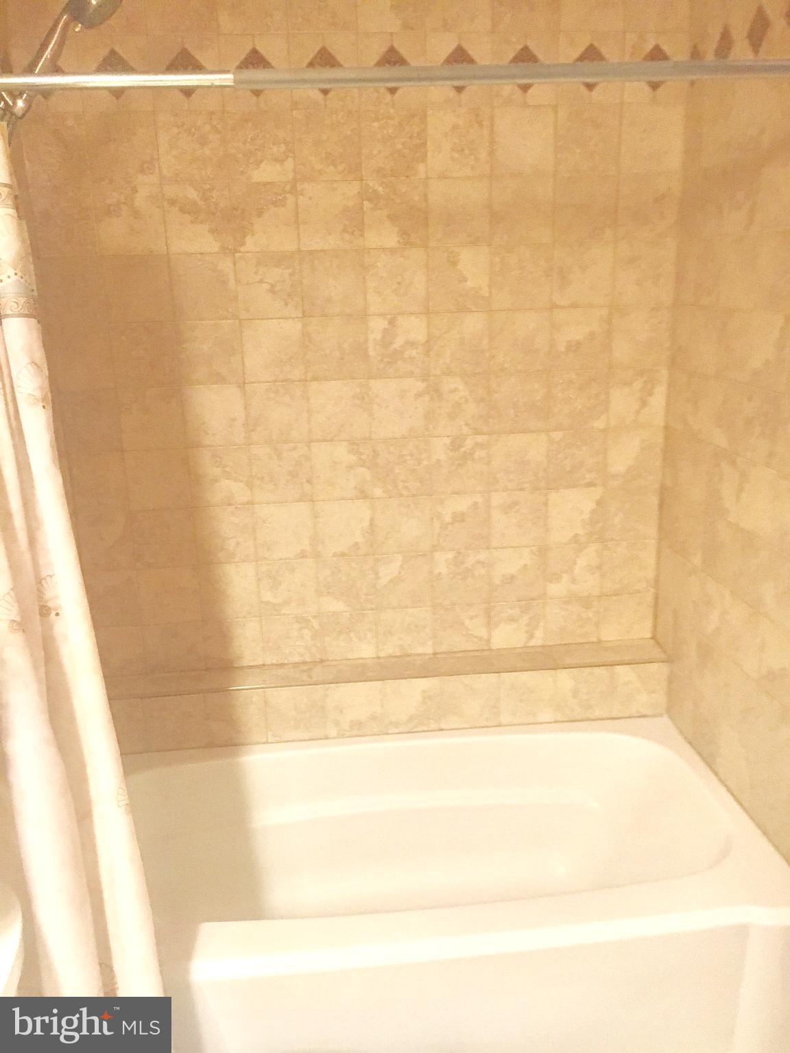 2220 Springwood Drive, Unit 111B L Reston, VA 20191 - Photo 21 of 28 Gallery Image 21