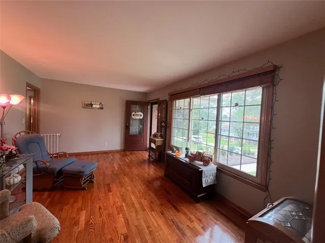 $323,000 | 3128 Floral Avenue, St. Joseph, MO 64506