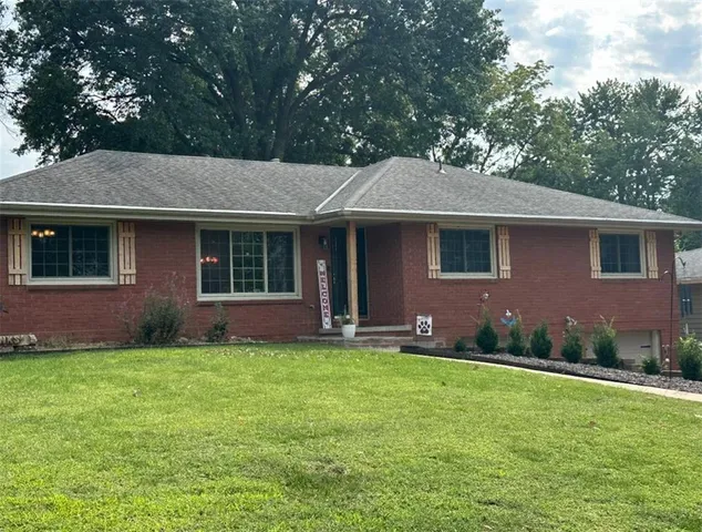 $323,000 | 3128 Floral Avenue, St. Joseph, MO 64506