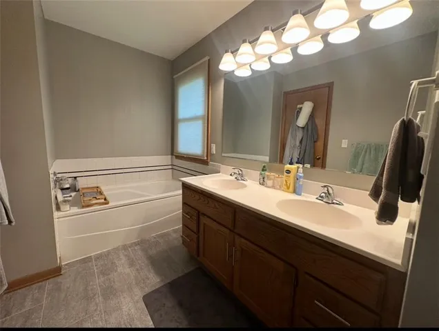 $323,000 | 3128 Floral Avenue, St. Joseph, MO 64506