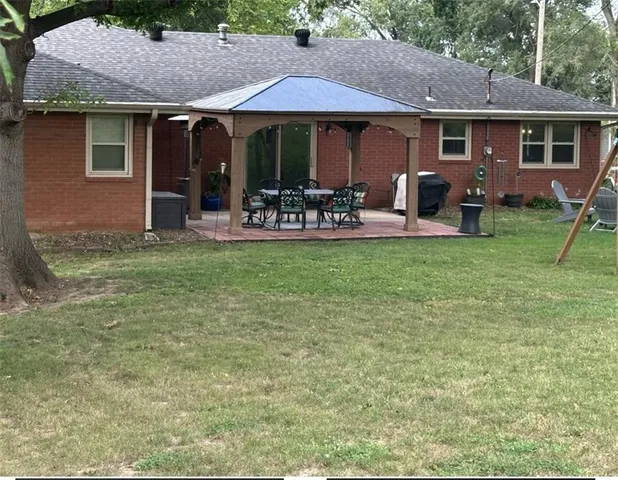 $323,000 | 3128 Floral Avenue, St. Joseph, MO 64506