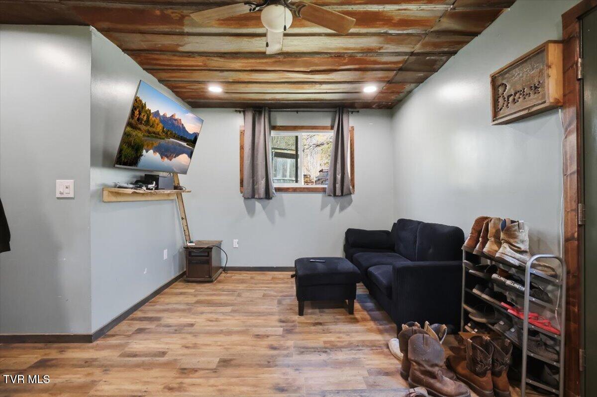 155 Barker Road Rogersville, TN 37857 - Photo 8 of 50 06-155_Barker_Rd_034