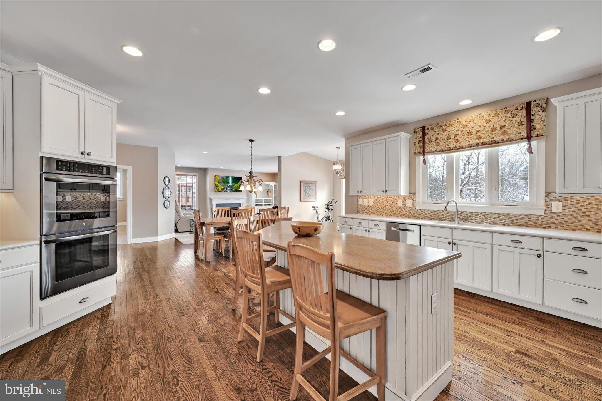 413 Partridgeberry Lane Chester Springs, PA 19425 - Photo 16 of 55 Kitchen w/Dual Wall Ovens