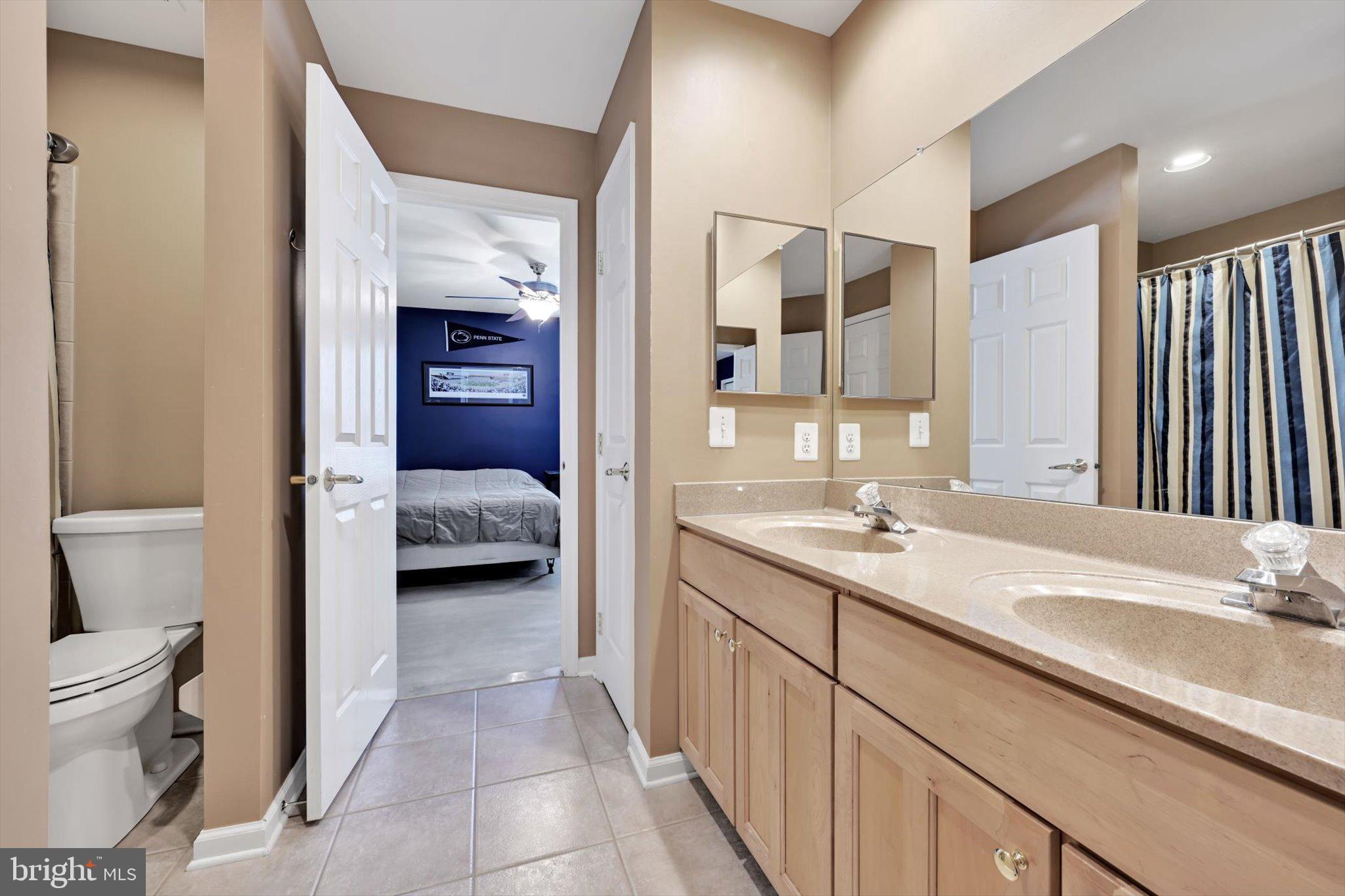 413 Partridgeberry Lane Chester Springs, PA 19425 - Photo 33 of 55 Jack & Jill Bath (BD #3 & 4)