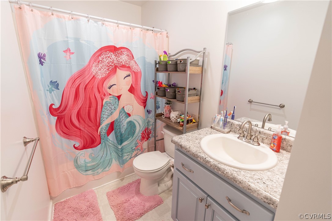 14701 Baltimore Road Dewitt, VA 23840 - Photo 11 of 18 Full Hall Bath w/Tub